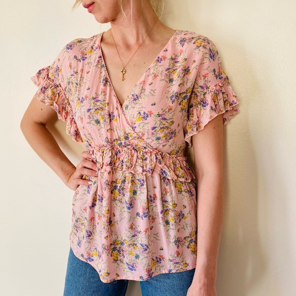 Jessica Simpson Ruffle Floral Peplum v neck blouse Top - Picture 1 of 7